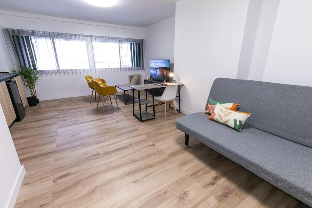 Estudio-Oficina Moderno, Centro De Jaén Εξωτερικό φωτογραφία